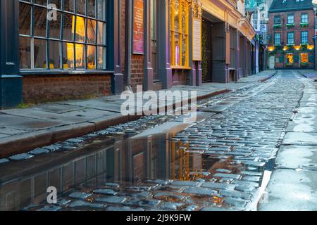 Tôt le matin sur Grape Lane dans le centre-ville de York, en Angleterre. Banque D'Images