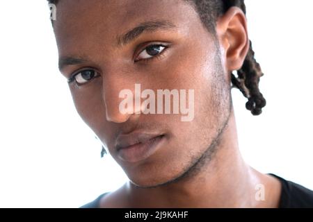 Jeune Africain américain avec des dreadlocks Banque D'Images