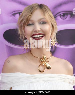 Los Angeles, États-Unis. 23rd mai 2022. Grace VanderWaal arrive au premier StarGIRL HOLLYWOOD de Disney qui a eu lieu au théâtre El Capitan le lundi 23 mai 2022. (Photo par Sthanlee B. Mirador/Sipa USA) crédit: SIPA USA/Alay Live News Banque D'Images