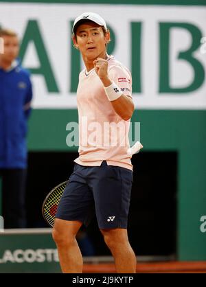 Paris, France, 23 2022 mai, Yoshihito NISHIOKA (JPN) en action pendant le jour 02 de l'Open de France 2022 à Roland Garros le 23 2022 mai à Paris, France, photo par CIOL/ABACAPRESS.COM crédit: Abaca Press/Alay Live News Banque D'Images