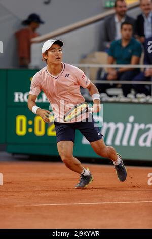 Paris, France, 23 2022 mai, Yoshihito NISHIOKA (JPN) en action pendant le jour 02 de l'Open de France 2022 à Roland Garros le 23 2022 mai à Paris, France, photo par CIOL/ABACAPRESS.COM crédit: Abaca Press/Alay Live News Banque D'Images