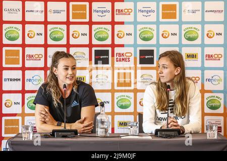 ARNHEM - pays-Bas, 2022-05-24 13:25:05 ARNHEM - Nadine visser et Femke bol (lr) lors d'une conférence de presse sur les Jeux FBK 2022. ANP VINCENT netherlands Out - belgique Out Banque D'Images