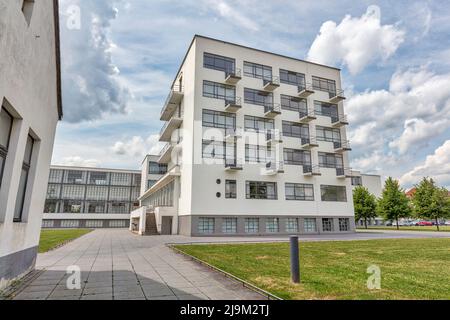 Bâtiments modernistes dans le campus de Bauhaus à Dessau, Saxe-Anhalt, Allemagne Banque D'Images