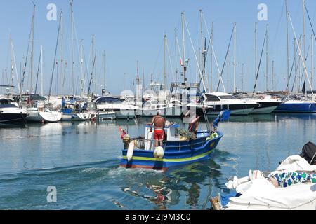 Marina, Fuengirola, Malaga, Espagne Banque D'Images
