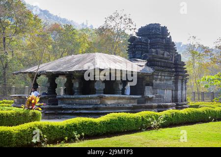 Ancien temple de Mahadeva, Tambdi Surla d'un 12th-siècle consacré à Lord Shiva, Goa, Inde Banque D'Images