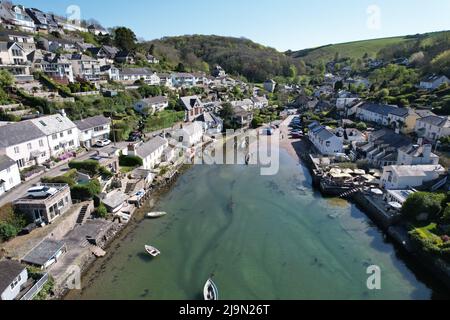 NOSS mayo village dans le sud du Devon Angleterre, vue aérienne de drone Banque D'Images