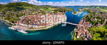 Vue panoramique aérienne de la belle vieille ville de Stein am Rhein en Suisse frontière avec l'Allemagne. Destination touristique populaire Banque D'Images