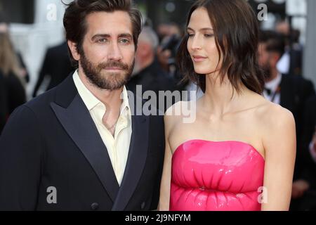 25 mai 2022, Cannes, Côte d'Azur, France: L'acteur JAKE GYLLENHAAL et sa petite amie modèle JEANNE CADIEU assistent à la cérémonie d'anniversaire 75th lors du Festival annuel du film de Cannes 75th (Credit image: © Mickael Chavet/ZUMA Press Wire) Banque D'Images