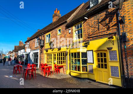 Extérieur du restaurant espagnol El Bar de Tapas sur Middle Row dans la vieille ville de Stevenage, Hertfordshire, Royaume-Uni Banque D'Images