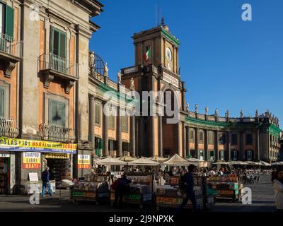 Luigi Vanvitelli Convitto Nazionale Vittorio Emanuele II sur la Piazza Dante, Naples Banque D'Images