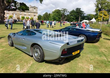 Wilton, Wiltshire, Royaume-Uni - 10 août 2014 : une Jaguar XJ220 Supercar au Wilton House Classic and Supercar Show 2014 Banque D'Images