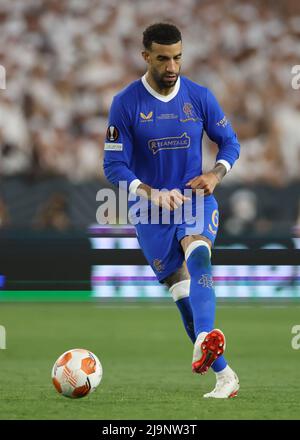Séville, Espagne, le 18th mai 2022. Connor Goldson des Rangers lors du match de l'UEFA Europa League au stade Ramon Sanchez-Pizjuan, à Séville. Le crédit photo devrait se lire: Jonathan Moscrop / Sportimage Banque D'Images