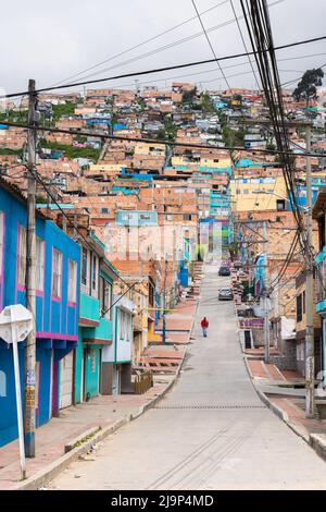 Bogota, Colombie, 23 mai 2022. Constructions illégales dues à la pauvreté et aux conflits internes , sur les hauteurs de Ciudad Bolivar. Banque D'Images