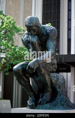 Auguste Rodin's 'The Thinker''s Outside Museum à Los Angeles, Californie 1979 Banque D'Images