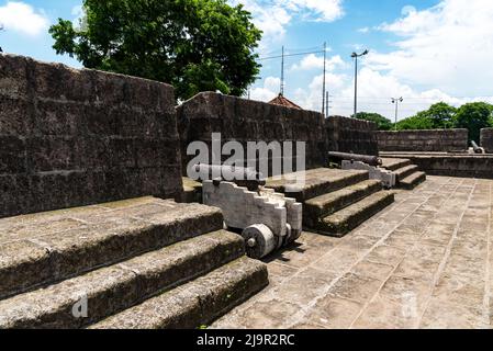 16th siècle construire forteresse Intramuros et canons fort Santiago à Manille, Philippines Banque D'Images