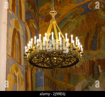 Suzdal, Russie - 20 septembre 2015 : fresques anciennes sur les murs de la cathédrale de la Transfiguration dans le monastère de Saint Euthymius à Suzdal, Russie. Banque D'Images