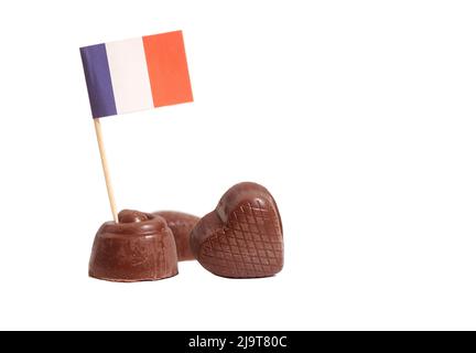 Truffes au chocolat français avec drapeau français isolé sur blanc Banque D'Images