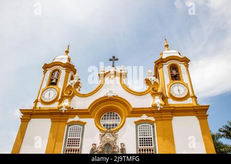 Eglise mère de Santo Antonio de la ville de Tiradentes à Minas Gerais, Brésil - 22 janvier 2018 : Voir Eglise mère de Santo Antonio de la ville de Tiradentes Banque D'Images