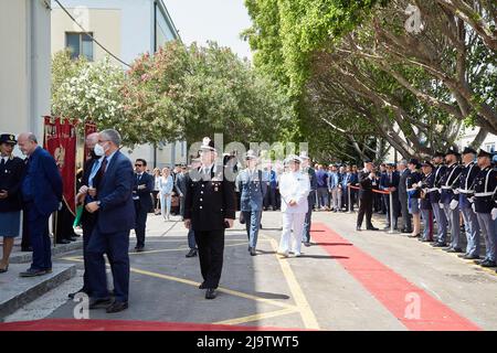 Palerme, Sicile, Italie. 23rd mai 2022. Il y a trente ans, la mafia sicilienne a tué le juge Giovanni Falcone avec une bombe à condensateur, sous l'autoroute qui reliait l'aéroport au centre de Palerme.anti-mafia poursuivant le magistrat Falcone, sa femme Francesca Morvillo, également magistrat, Et trois membres de son escorte de police, Rocco Di Cillo, Vito Schifani et Antonio Montinaro, ont été killed.Commemoration du massacre de condensateur dans le poste de police ''Pietro Lungaro'' de Palerme, Sicile. (Credit image: © Victoria Herranz/ZUMA Press Wire) Banque D'Images