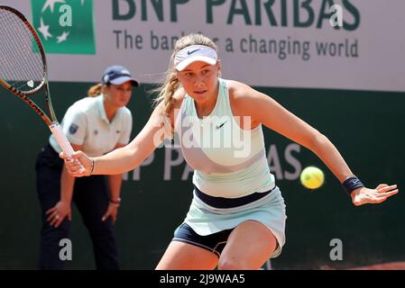 Paris, France. 25th mai 2022. US Amanda Anisimova joue contre Donna Vekic de Croatie lors de leur match de tennis Open à Roland Garros près de Paris, France, le mercredi 25 mai 2022. Anisimova a gagné 6-4, 6-1. Photo de Maya Vidon-White/UPI crédit: UPI/Alay Live News Banque D'Images