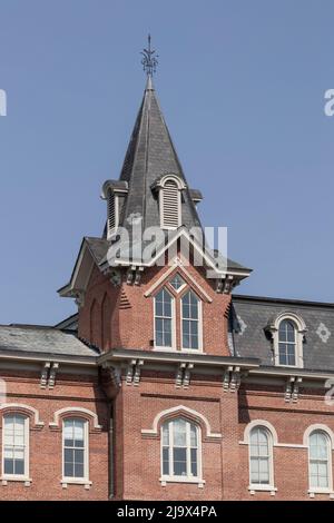 West Lafayette - Circa Mai 2022: University Hall sur le campus de l'Université Purdue. University Hall est le seul bâtiment original de Purdue qui encore Banque D'Images