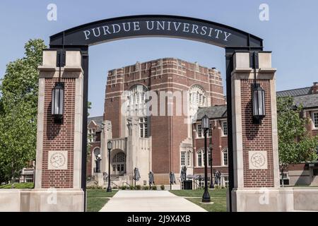 West Lafayette - Circa Mai 2022: Purdue University Memorial Union and Welcome Centre. Purdue est une université publique de recherche dont les équipes d'athlétisme sont Banque D'Images