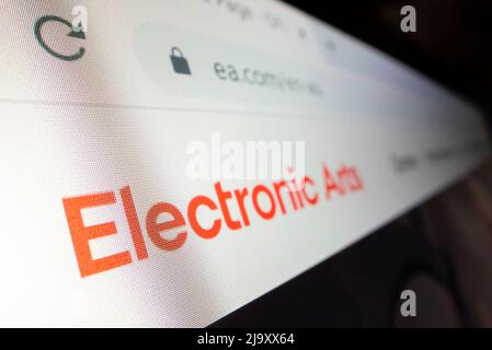 Melbourne, Australie - 4 février 2022 : gros plan du logo Electronic Arts sur son site Web, tourné avec une sonde macro. Banque D'Images