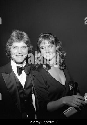 Andrew Stevens et Carolyn Wheeler à l'année 33rd Primetime Emmy Awards After Party le 13 septembre 1981 au Century Plaza Hotel à Los Angeles, Californie. Crédit: Ralph Dominguez/MediaPunch Banque D'Images