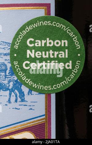 Autocollant neutre en carbone certifié sur une bouteille de Jam Shed Mendoza Malbec vin rouge de l'Argentine vendu au Royaume-Uni Banque D'Images