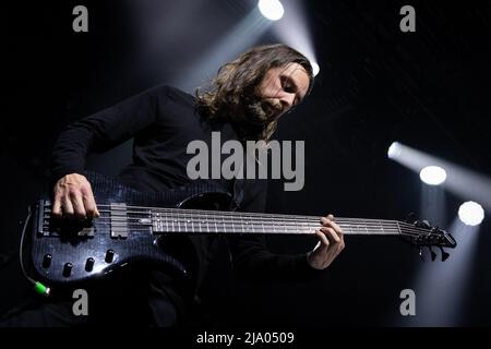 Trondheim, Norvège. 20th, mai 2022. Le bassiste James Leach joue en direct avec le chanteur et musicien canadien Devin Townsend à Trondheim Spektrum à Trondheim. (Crédit photo: Gonzales photo - Tor Atle Kleven). Banque D'Images