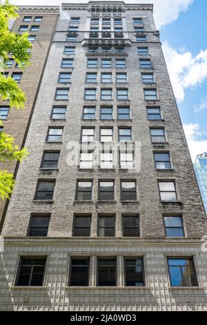 Le bâtiment Remsen de style néo-gothique est situé au 148 Madison Avenue, New York City, USA 2022 Banque D'Images