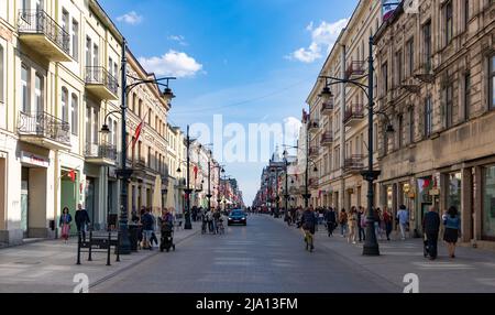 Une photo de la célèbre rue Piotrkowska, à Łódź. Banque D'Images