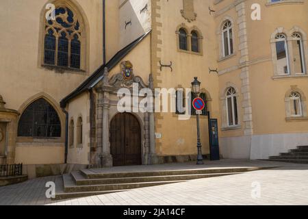 Luxembourg, mai 2022. Vue extérieure de l'église Saint-Michel dans le centre-ville Banque D'Images