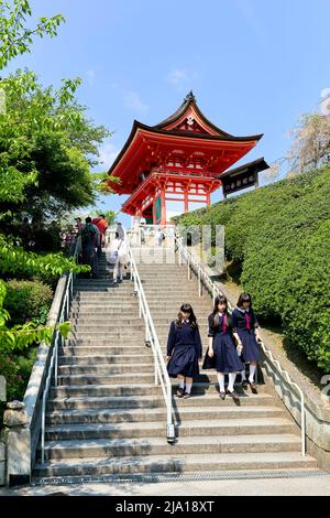 Japon. Kyoto. Temple Kiyomizu Dera. Pagode Koyasu Banque D'Images