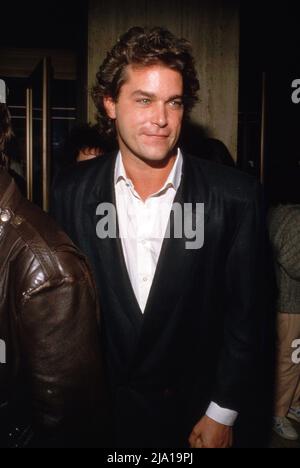 **PHOTO DE FICHIER** Ray Liotta est décédé. Ray Liotta Circa années 80 Ralph Dominguez/MediaPunch Banque D'Images