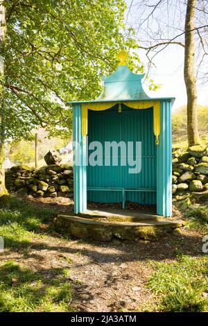 Siège d'abri en étain à Plas Brondanw, dans le nord du pays de Galles Banque D'Images