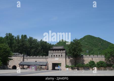 BEIJING, CHINE - 27 MAI 2022 - photo aérienne prise le 27 mai 2022 montre la zone panoramique suspendue de la Grande Muraille de Shuiguan à Beijing, Chine. Banque D'Images