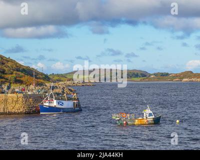 Bateaux de pêche à Bunessan, île de Mull Highlands, Écosse, Royaume-Uni Banque D'Images