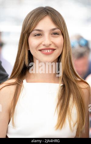Marie Colomb participe au photocall pour AS Bestas lors du festival annuel du film de Cannes 75th au Palais des Festivals le 27 mai 2022 à Cannes, France. Photo de David Niviere/ABACAPRESS.COM Banque D'Images