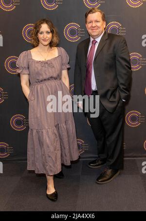 26 mai 2022, New York, New York, États-Unis : Rebecca Stone et David Lindsey-Abaire assistent aux Prix annuels 71st du cercle des critiques à la bibliothèque publique des arts de la scène de New York (image de crédit : © Lev Radin/Pacific Press via ZUMA Press Wire) Banque D'Images