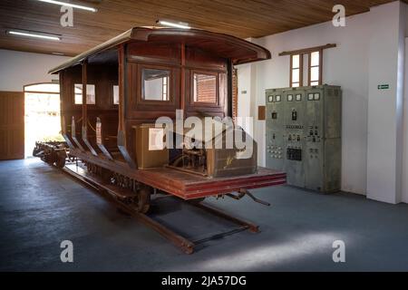 Antique 1917 gaz Railcar au centre de mémoire ferroviaire (Centro de Memoria Ferroviaria) - Campos do Jordao, Sao Paulo, Brésil Banque D'Images