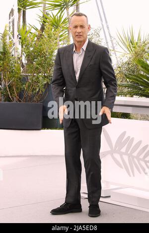 Cannes, France. 26th mai 2022. Tom Hanks participe au photocall de 'Elvis' lors du festival annuel du film de Cannes 75th au Palais des Festivals le 26 mai 2022 à Cannes, en France. Photo: DGP/imageSPACE/Sipa USA crédit: SIPA USA/Alay Live News Banque D'Images