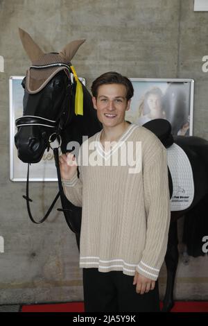 Moritz Bäckerling BEI der Kinotour zum Kinofilm: Immenhof – Das große Verspreten im UFA Kristallpalast Dresden. Dresde, 27.05.2022 Banque D'Images