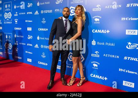 Varsovie, Pologne. 23rd mai 2022. Ivan IVI Lopez (L) de Rakow Czestochowa et Sheyla Felguera (R) sont vus pendant le Gala d'Ekstraklasa 2022 à Varsovie. Crédit : SOPA Images Limited/Alamy Live News Banque D'Images