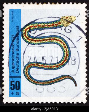 ALLEMAGNE - VERS 1971: Un timbre imprimé en Allemagne montre Snake, Reptile, vers 1971 Banque D'Images