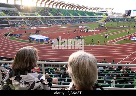 Eugene, Oregon, États-Unis. 27th mai 2022. L'événement deux plus doux des femmes pendant la Prefontaine Classic à Hayward Field à Eugene, Oregon. (Credit image: © Brian Branch Price/ZUMA Press Wire) Credit: ZUMA Press, Inc./Alay Live News Banque D'Images