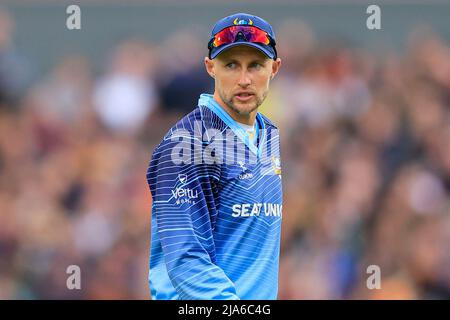 Manchester, Royaume-Uni. 27th mai 2022. Joe Root of Yorkshire Vikings à Manchester, Royaume-Uni, le 5/27/2022. (Photo de Conor Molloy/News Images/Sipa USA) crédit: SIPA USA/Alay Live News Banque D'Images