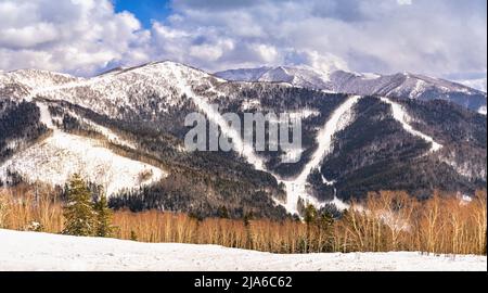 Station de ski Mountain Air Resort, Yuzhno-Sakhalinsk, Russie. Banque D'Images