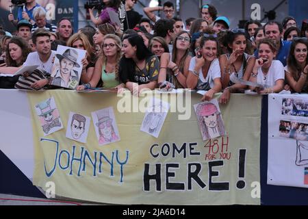 L'acteur Johnny Depp et sa femme Amber entendirent arriver pour le tapis rouge du film 'Black Mass' au Festival du film de Venise 72nd. Banque D'Images