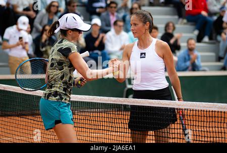 Fernanda Contreras Gomez du Mexique et Daria Kasatkina de Russie en action lors de la deuxième manche du Roland-Garros 2022, Grand Chelem tennis Tournament le 26 mai 2022 au stade Roland-Garros de Paris, France - photo: Rob Prange/DPPI/LiveMedia Banque D'Images